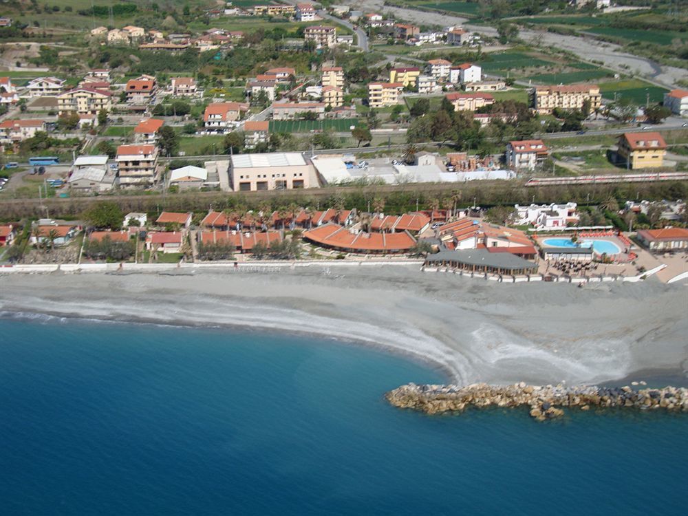 Trevi Village كامبورا سان جيوفاني المظهر الخارجي الصورة